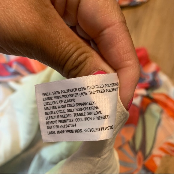 Alexis Target Women Multifloral Maxi Dress L 51 in length adjustable from strap - Picture 5 of 6